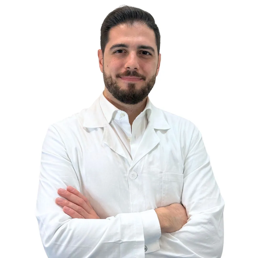 Dr. Elia Pignataro, pediatra specializzato in allergologia e pneumologia pediatria al Sanismart Medical Center a Roma